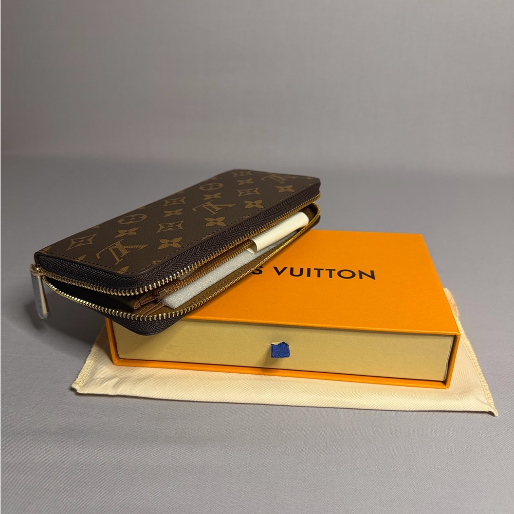 Louis Vuitton Monogram Zipper Wallet in Brown and Gold